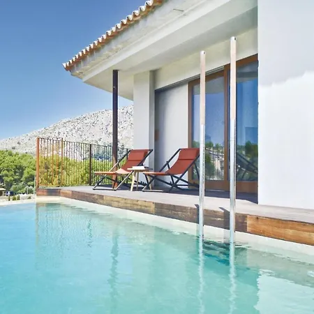 3 Bedroom Amazing In بيت للعطل